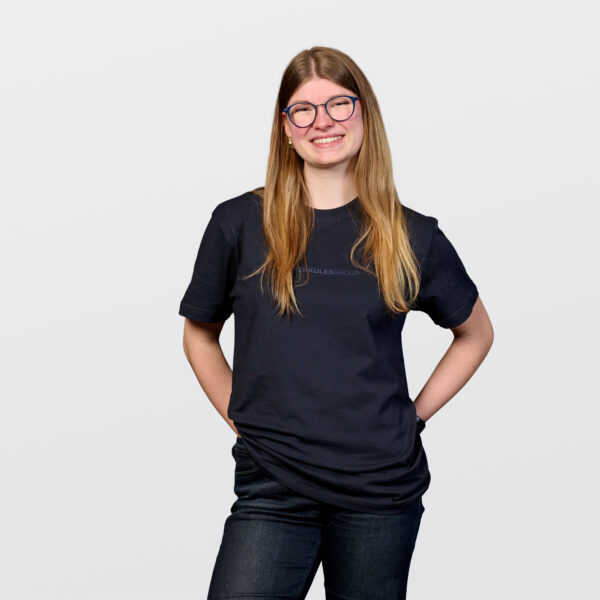 Basic T-shirt by Moanet